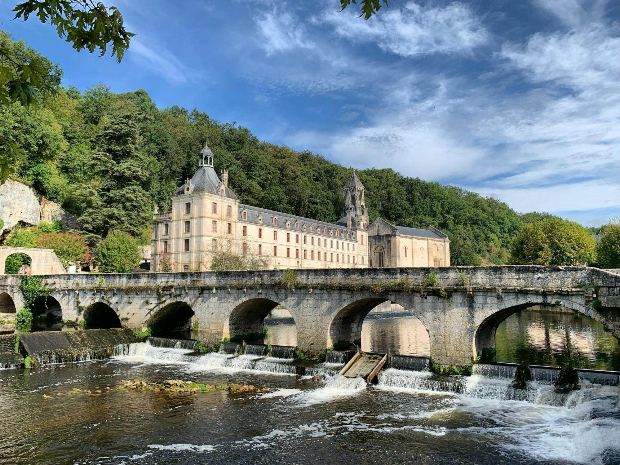 Domaine Chez Les Rois Bed & Breakfast Berneuil  ภายนอก รูปภาพ